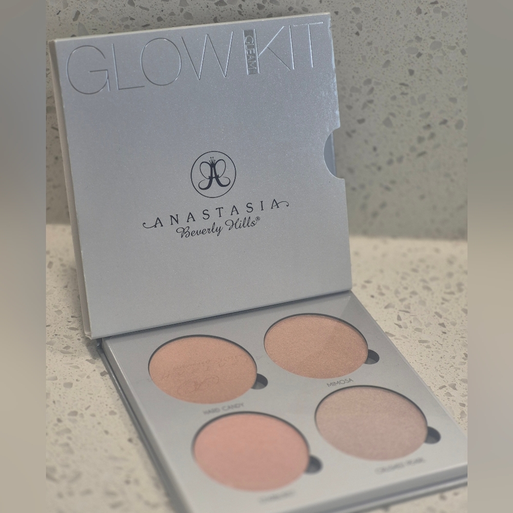 Anastasia Beverly Hills Gleam Glow Kit